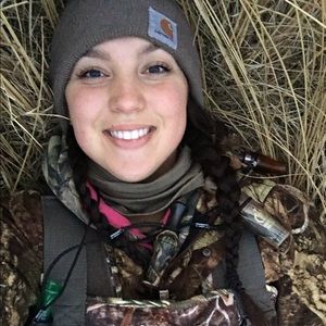 Meet your Posher, Crystal